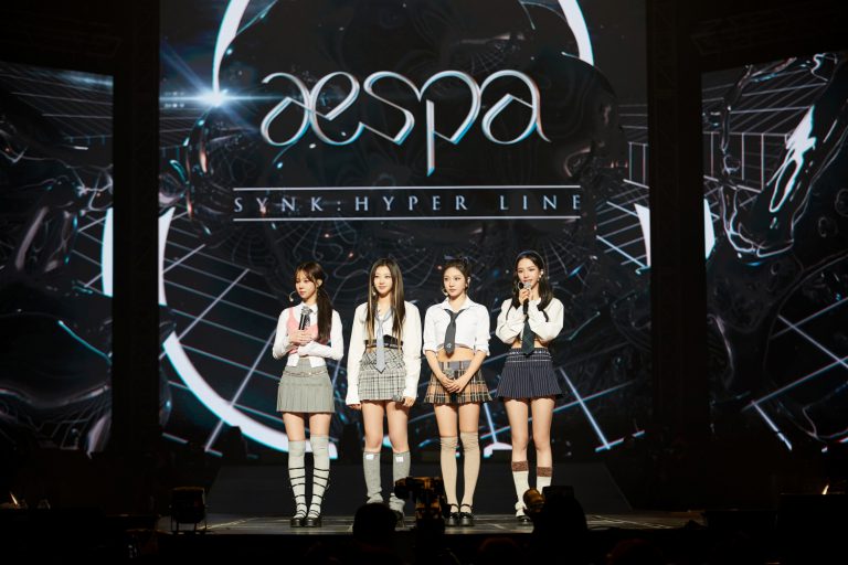 [ภาพที่ 1] คอนเสิร์ตเดี่ยวครั้งแรก 'SYNK HYPER LINE' ของ aespa