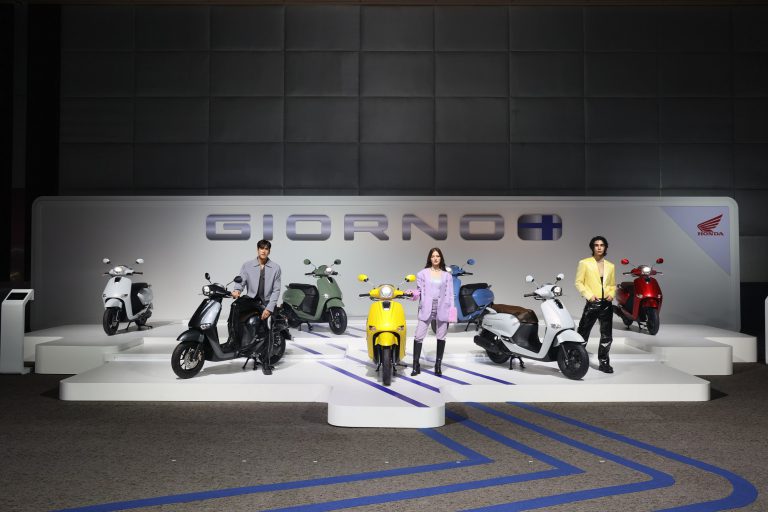 Honda Giorno+ Presenter Opening (4)