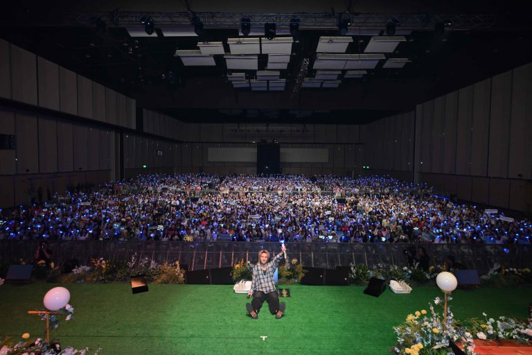 [YESUNG ถ่ายภาพร่วมกับผู้ชม] คอนเสิร์ต YESUNG SOLO CONCERT – Unfading Sense in BANGKOK